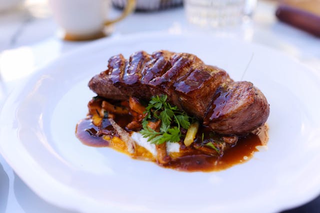 🍽️ Pod Zidom Bistro