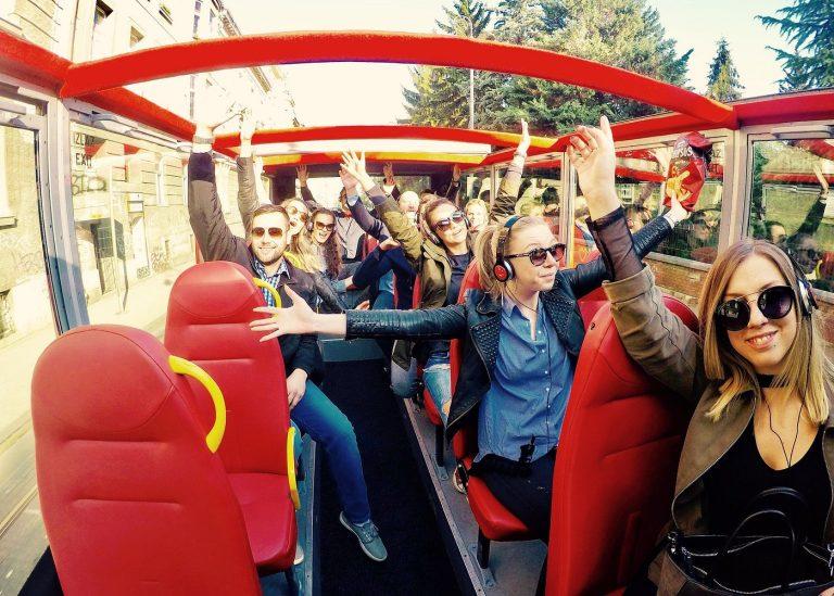 אוטובוס התיירים של זאגרב (Hop On Hop Off bus)- קרדיט לאתר VIATOR